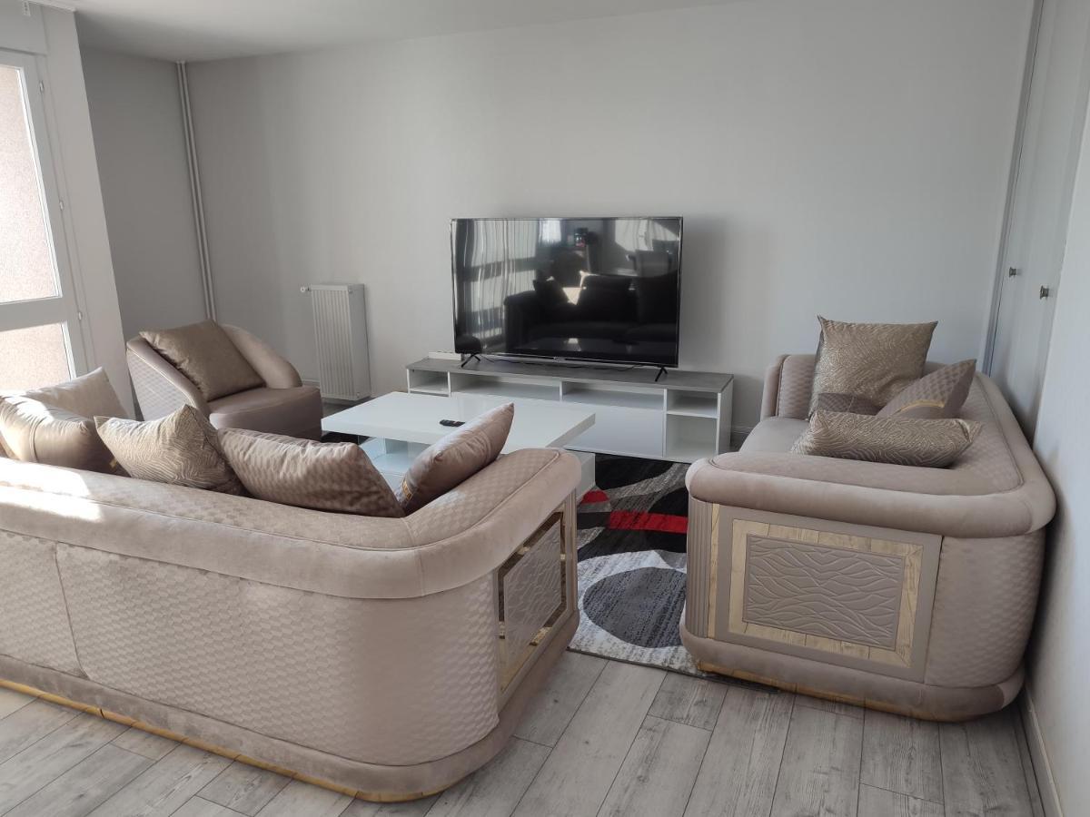 Grand Et Superbe Appartement Proche Paris Creil Exterior photo